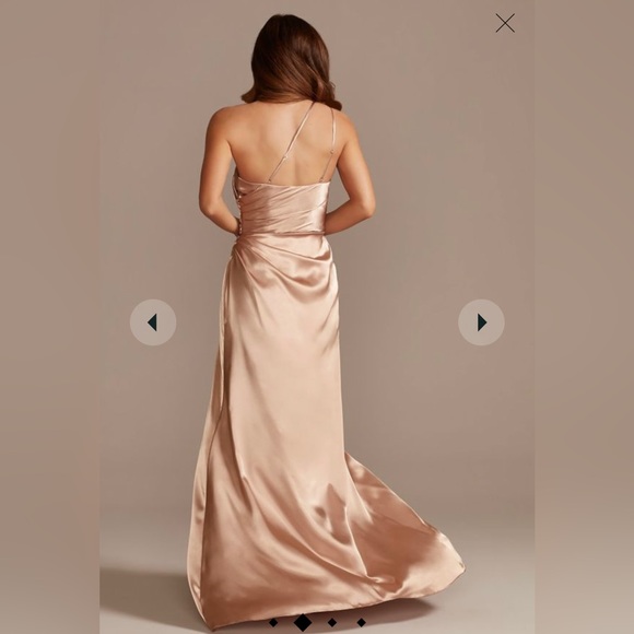 David’s Bridal Galina signature one-shoulder bridesmaid dress - Picture 2 of 2